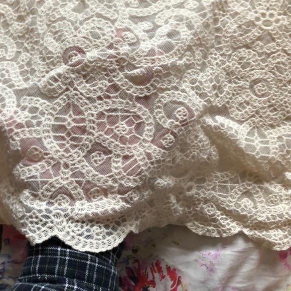 American Eagle sweater with lace back - Picture 6 of 8